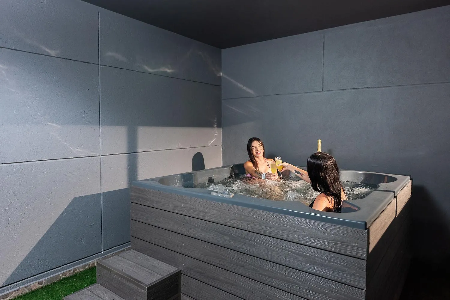 Provenza Infinity Steam Sauna Jacuzzi, Ac , Luxury Prime Location Medellin 0*,  Colombia
