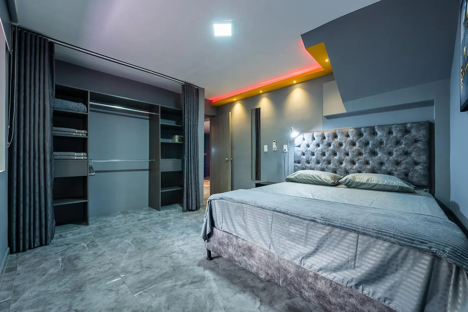 Provenza Infinity Steam Sauna Jacuzzi, Ac , Luxury Prime Location Medellin Colombia