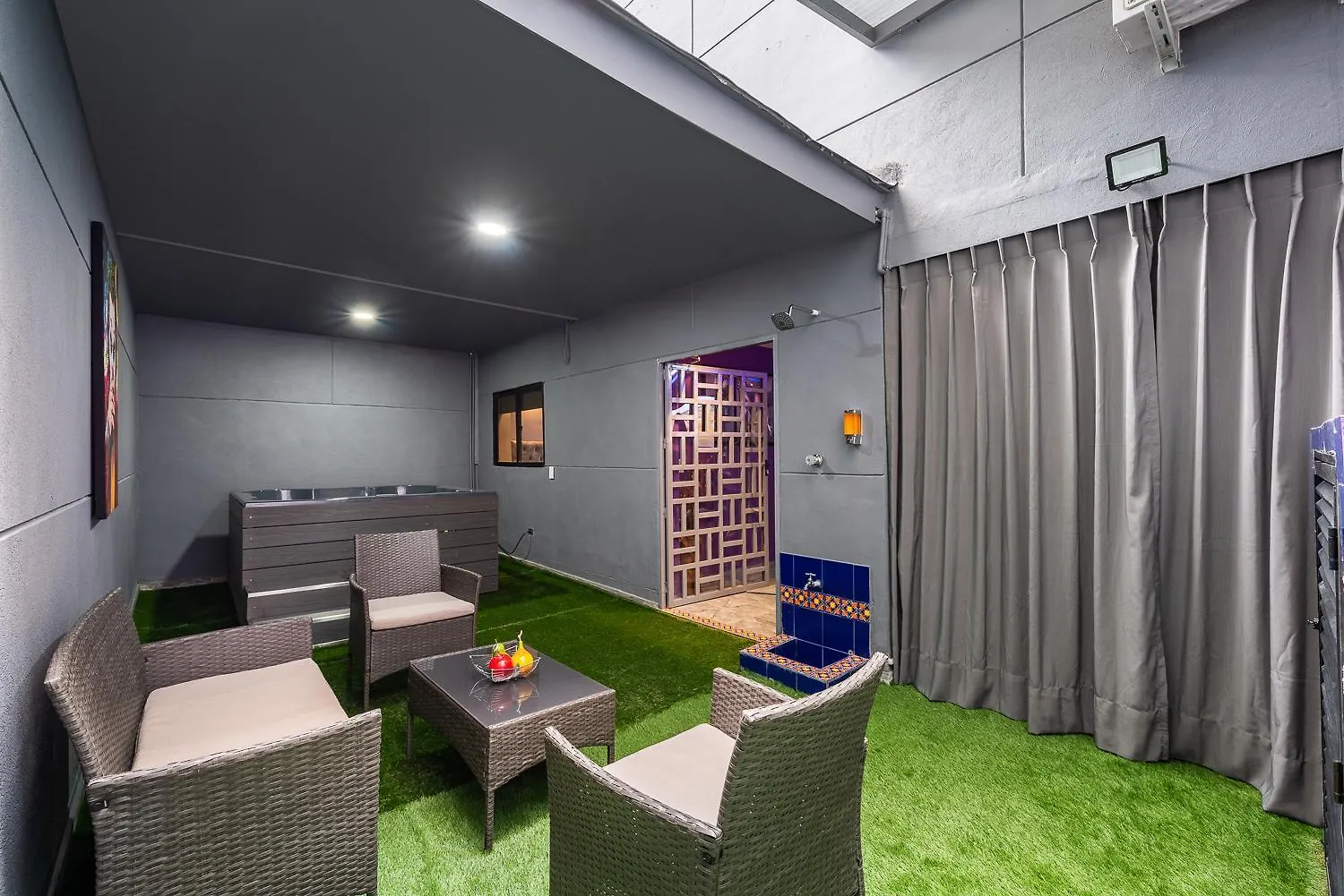 Provenza Infinity Steam Sauna Jacuzzi, Ac , Luxury Prime Location Medellin 0*,  Colombia